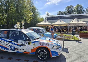 Otwarcie sali sportowej w Iskrzyczynie (45)
