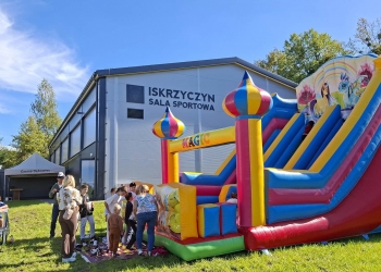 Otwarcie sali sportowej w Iskrzyczynie (57)
