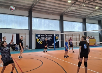 Otwarcie sali sportowej w Iskrzyczynie (71)