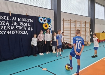 Otwarcie sali sportowej w Iskrzyczynie (73)